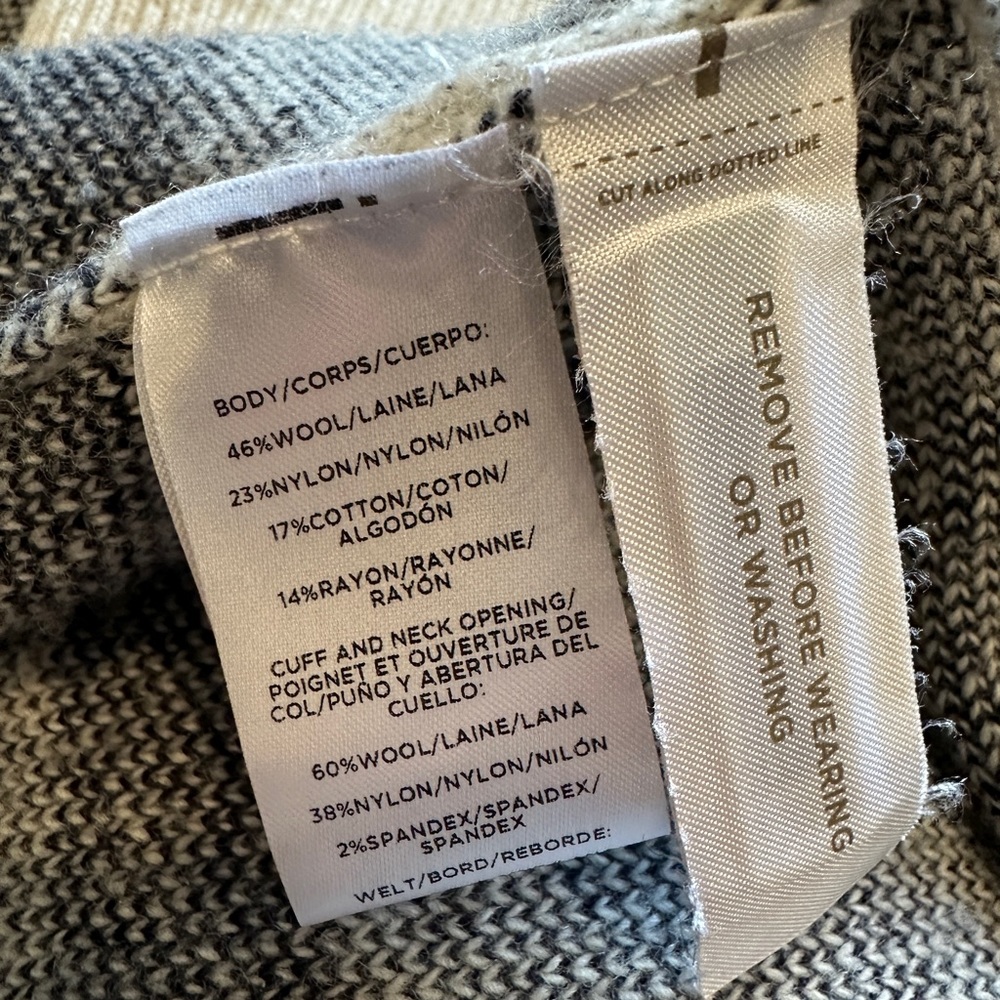 Ann Taylor Cream and Black Plaid Poncho - Picture 5 of 6